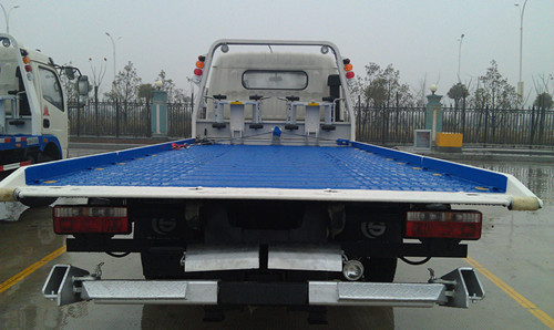 東風(fēng)多利卡一拖二清障車(chē)