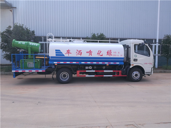 東風多利卡D7綠化噴灑車