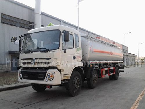 24方東風(fēng)前四后四油罐車(chē)